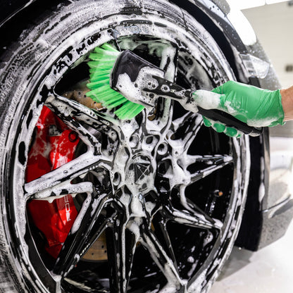 Brosse pour jantes et moteur